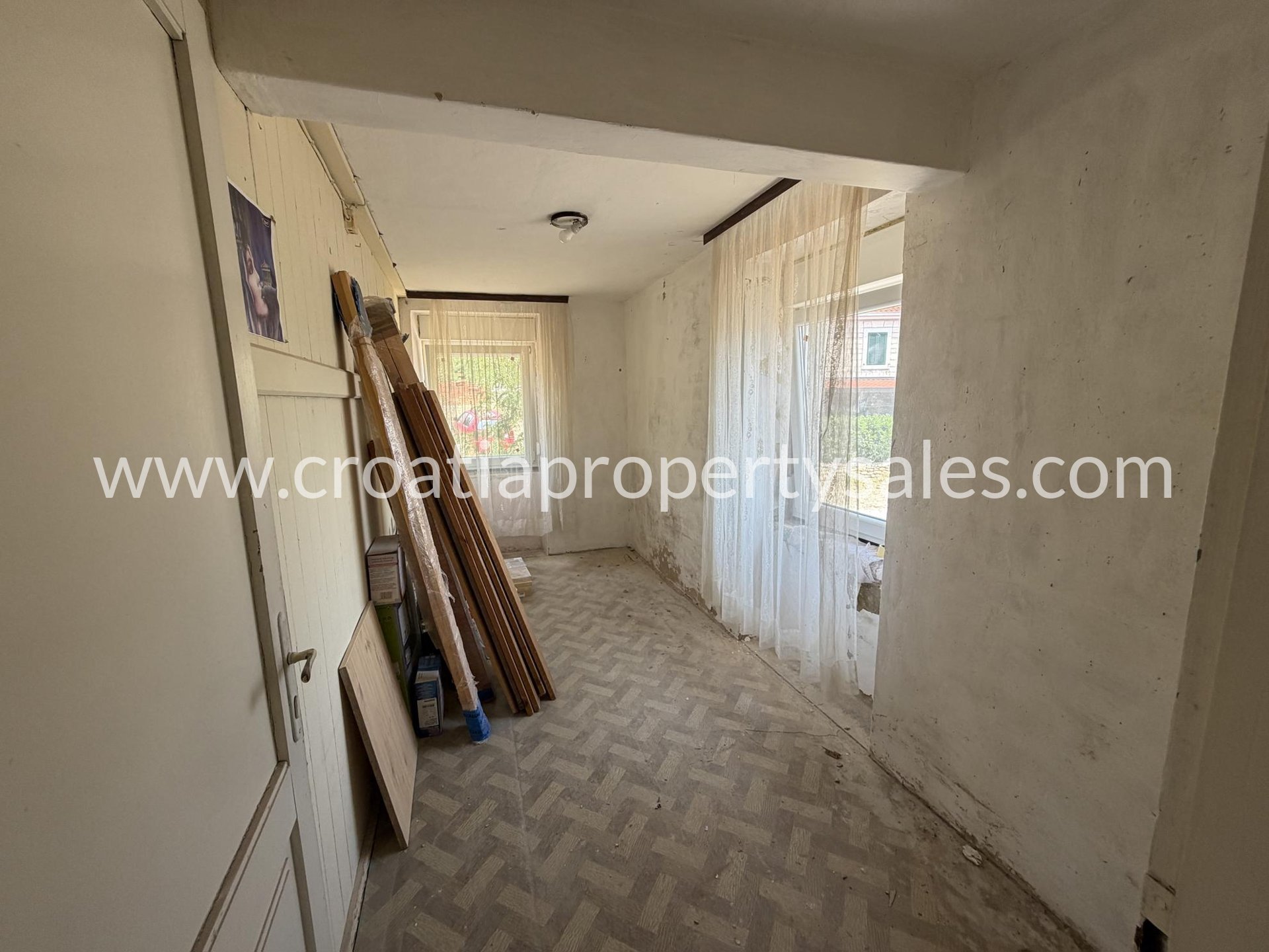 Vis, house for sale, 100.000 €