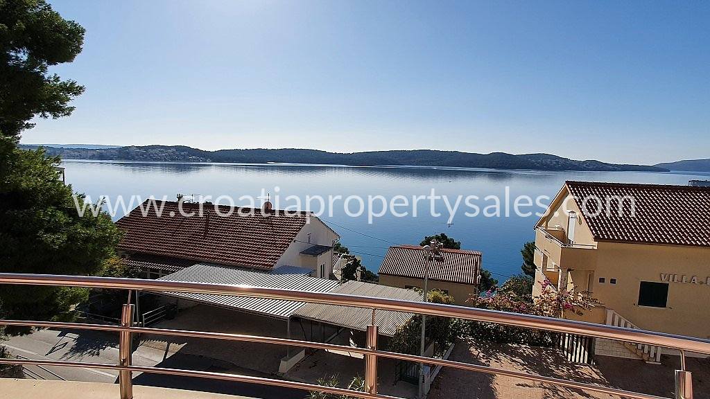 Trogir/Ciovo apartment for sale 3533