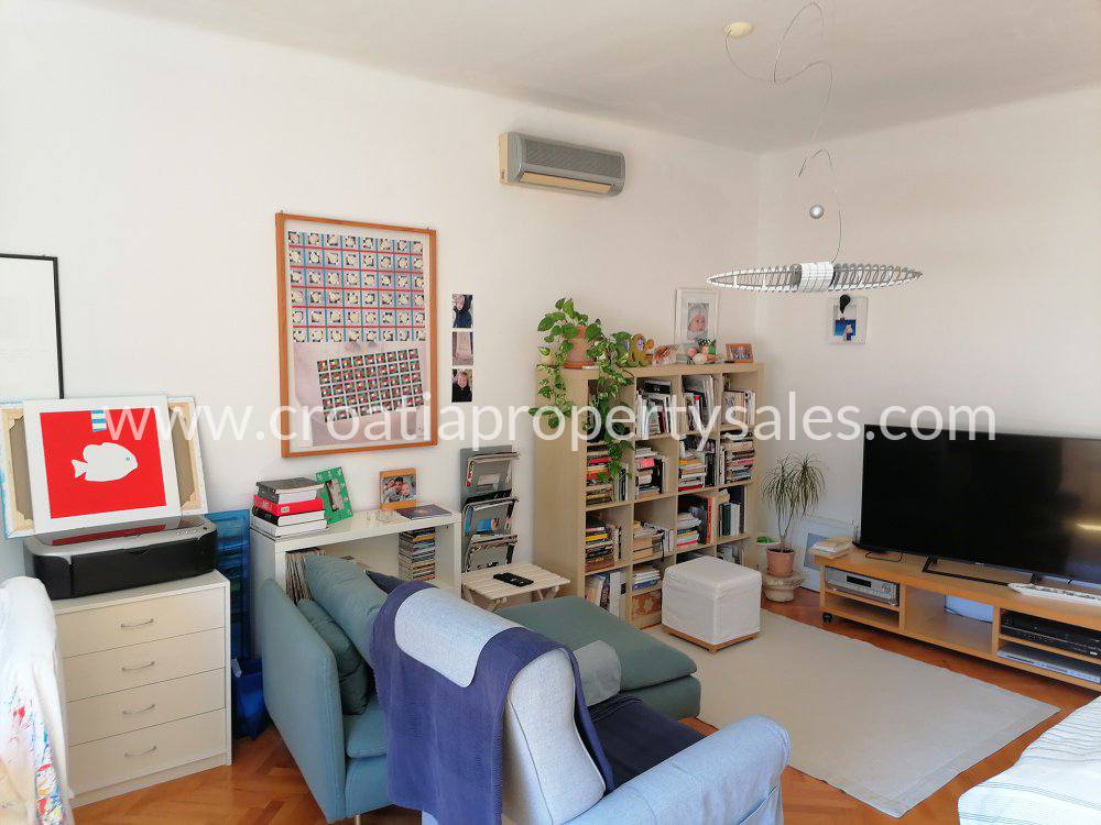 Split apartment for sale 3653 Croatia Property Sales