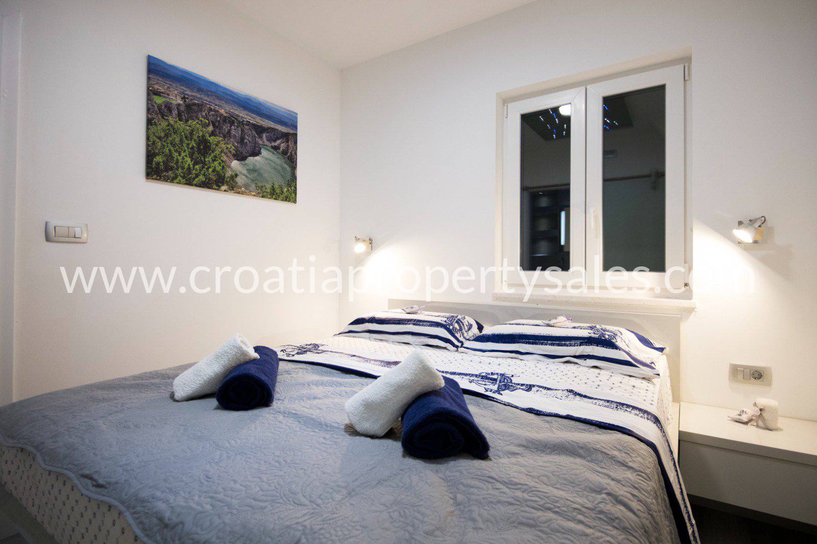 Split house for sale 3825 Croatia Property Sales