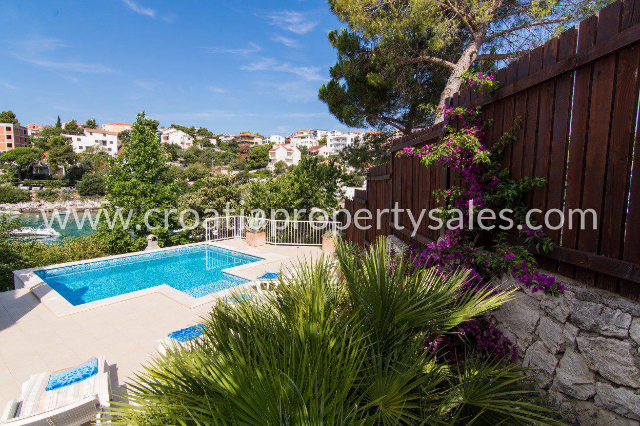 Trogir/Ciovo house for sale 4302 Croatia Property Sales