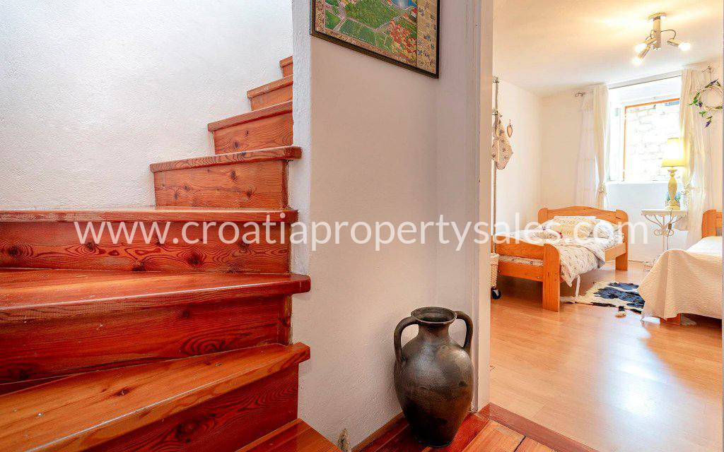 Hvar old stone house for sale 4373 Croatia Property Sales