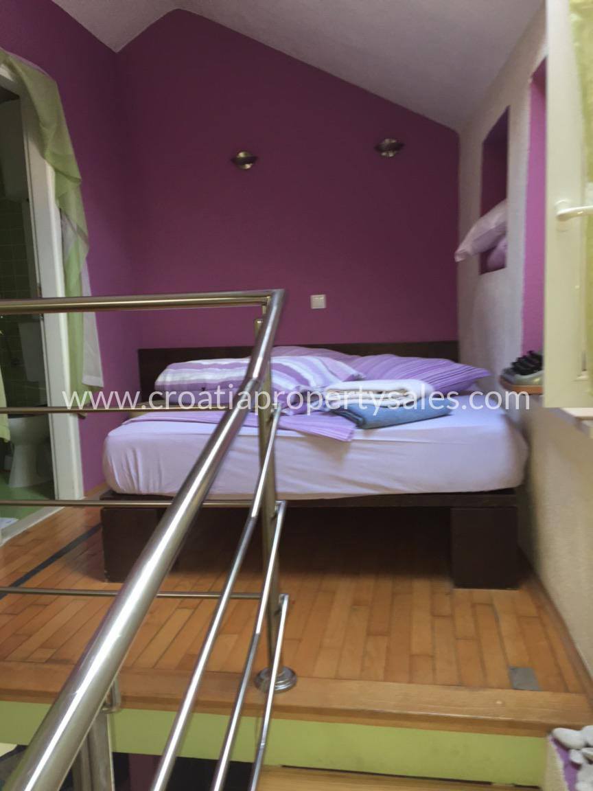 Split house for sale 4384 Croatia Property Sales