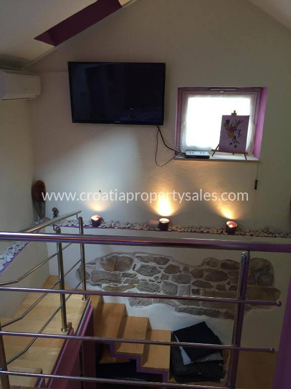 Split house for sale 4384 Croatia Property Sales