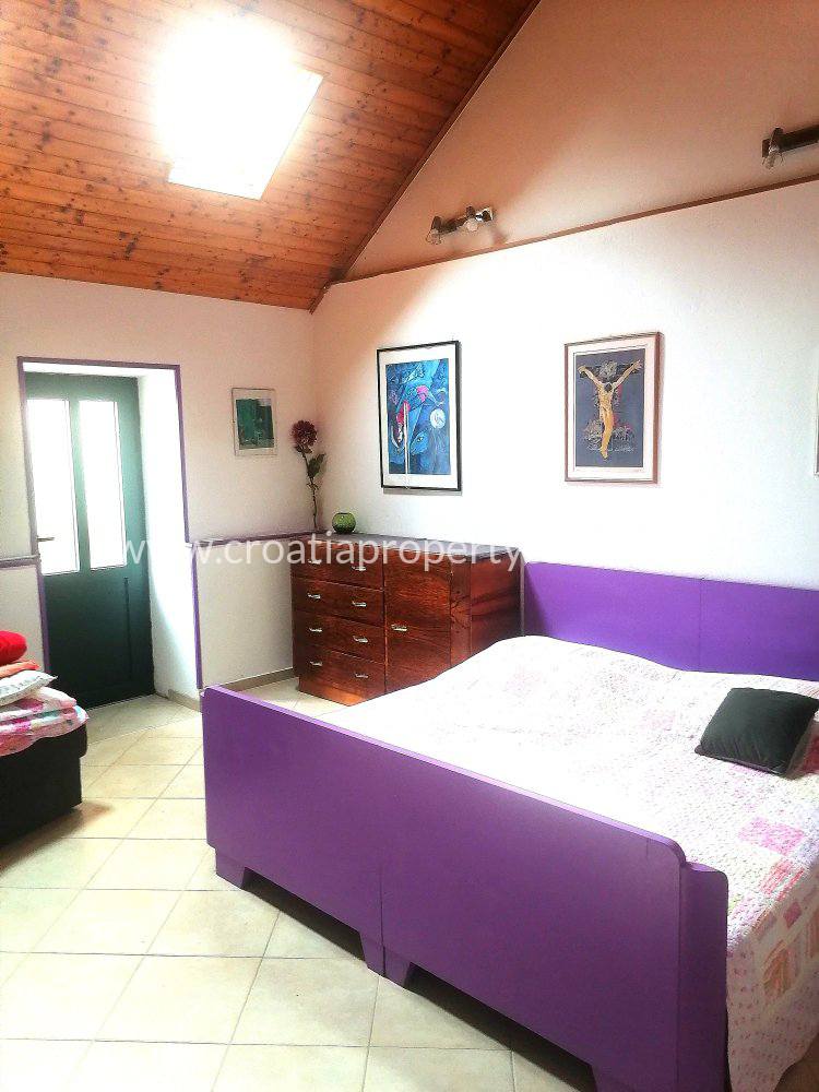 Split old stone house for sale 4438 Croatia Property Sales