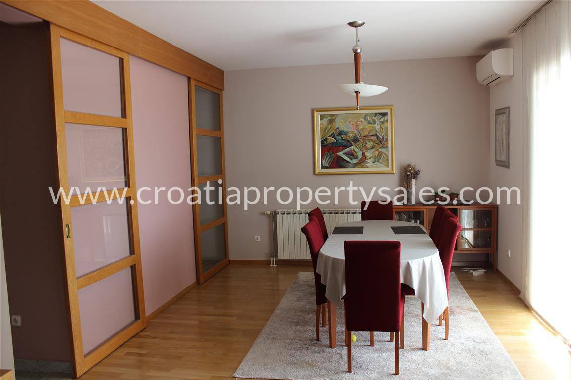 Split house for sale 4517 Croatia Property Sales